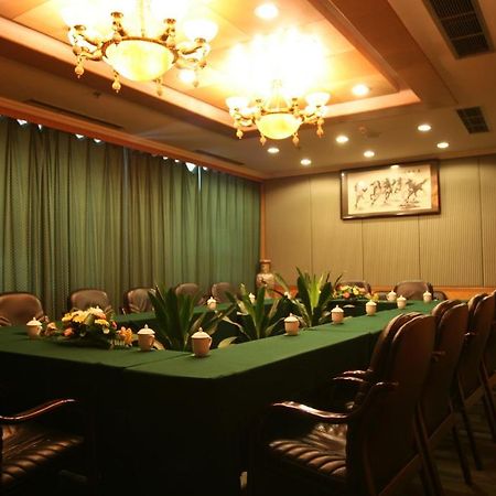 Chengdu Jiulong Hotel Bagian luar foto